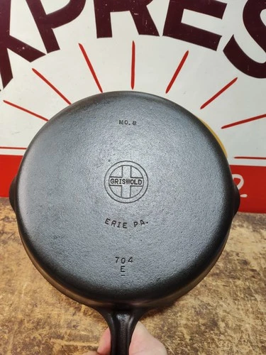 "Fully Restored" GRISWOLD Cast Iron Skillet Pan Small Logo 10" Seasoned Flat
