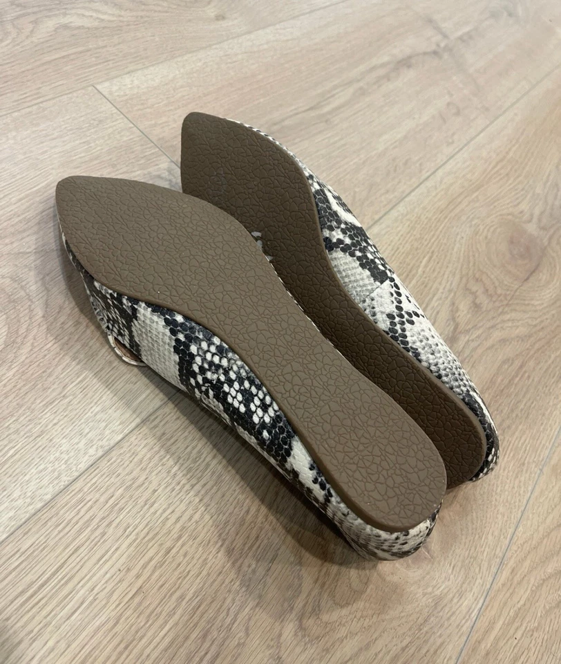 madden girl Steve Madden Loafer Flats 8 Faux Leather Snakeskin Boho Preppy Work - Image 4 of 4