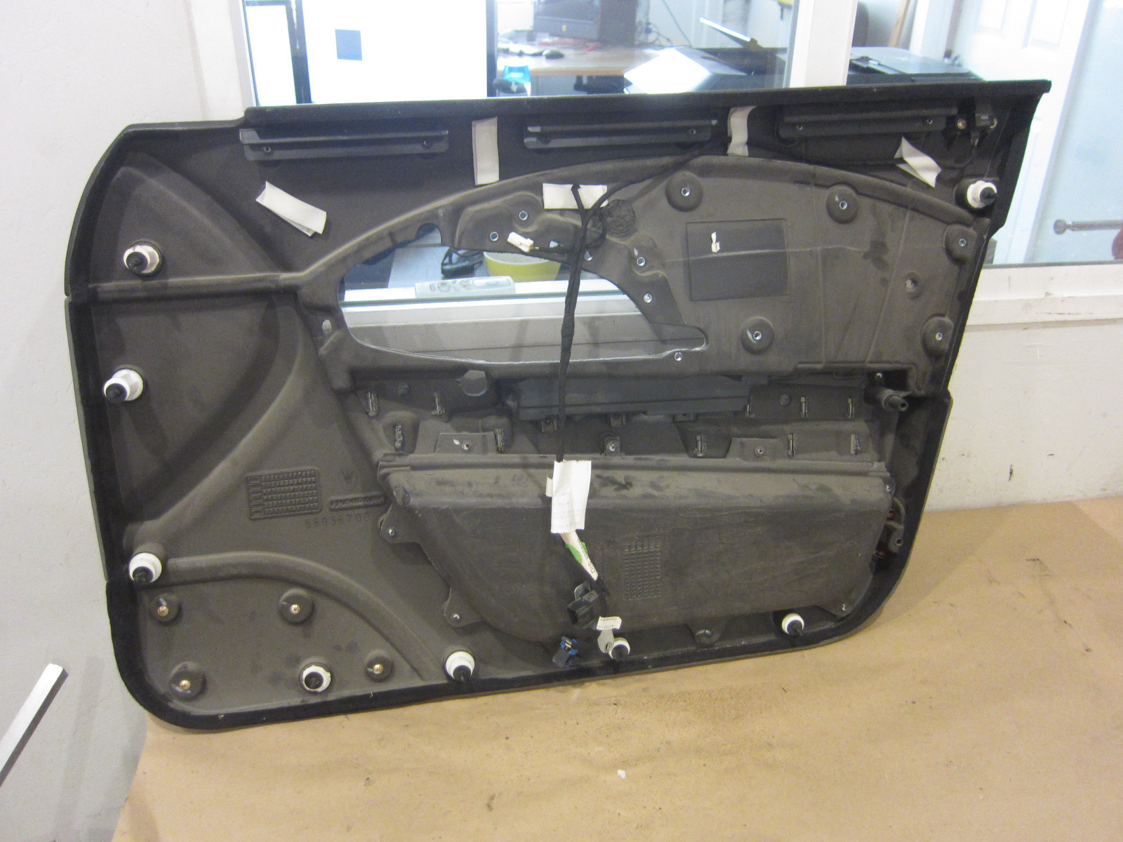 Maserati Quattroporte - LH Front Interior Door Panel. Part# 66936700