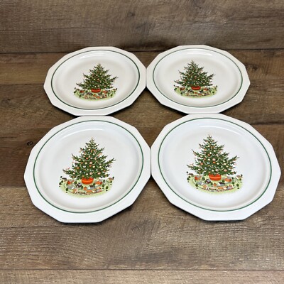 Pfaltzgraff Christmas Heritage Dinner Plates Christmas Tree 10