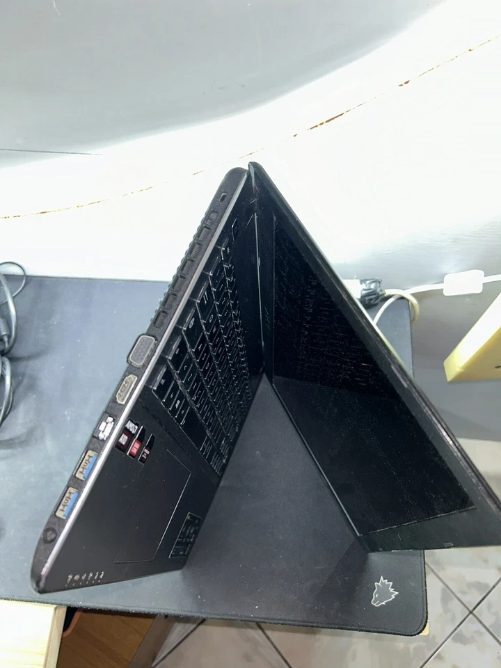 asus x550ze - Immagine 3 di 4