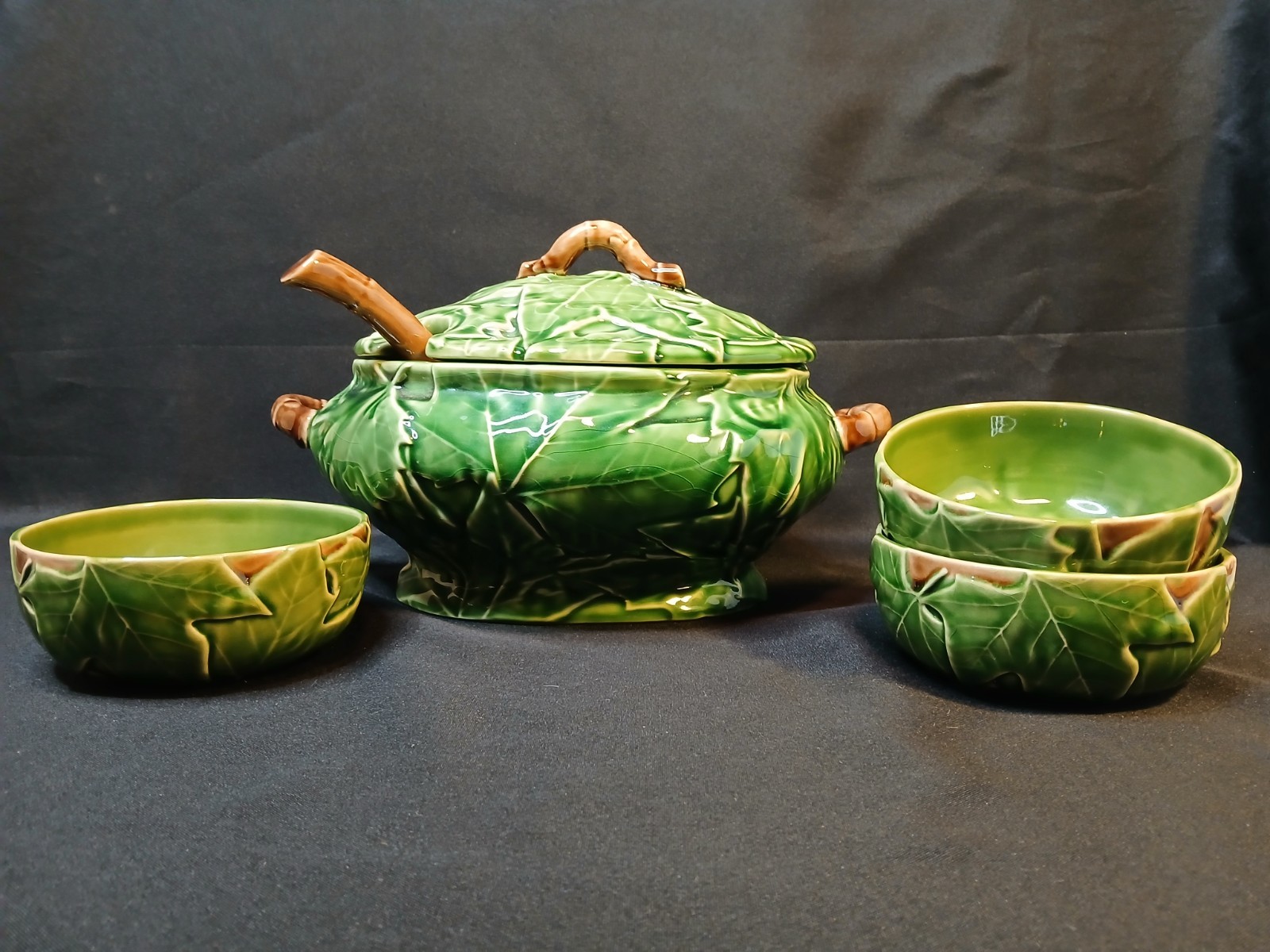 Bordallo Pinheiro Green Maple Leaf Tureen and Bowls