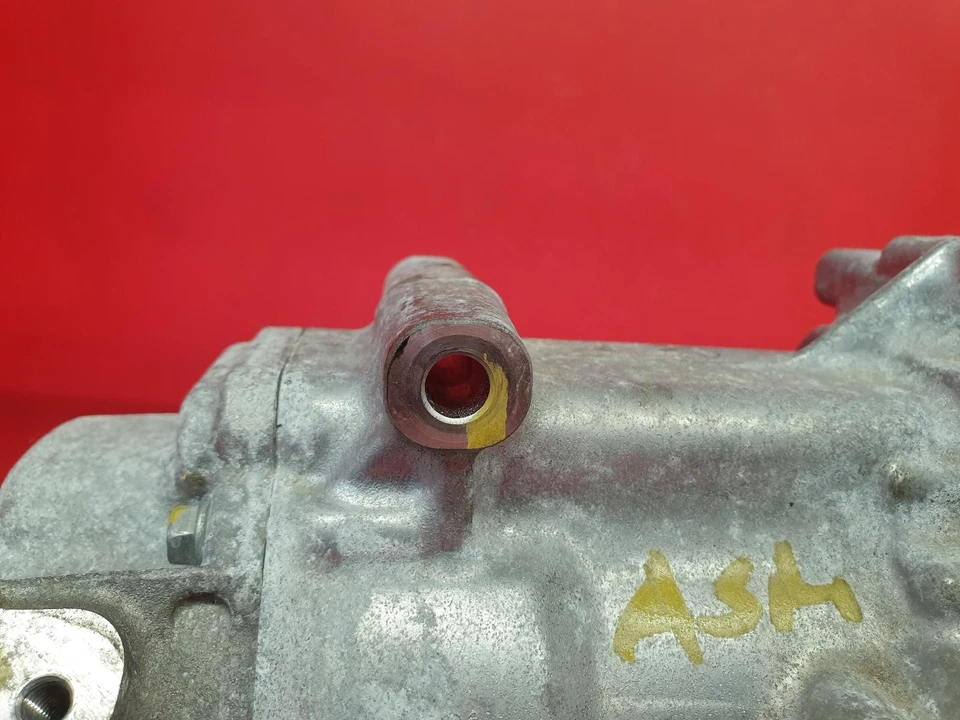 TOYOTA YARIS CROSS MK1 2022 AIR CON COMPRESSOR A/C PUMP M15A-FXE 88370K0010 - Image 3 of 4