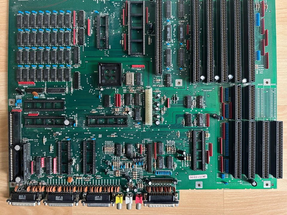 AMIGA 2000 Mainboard rev 4.1, board ohne CHIP´s, funktioniert - Bild 2 von 4