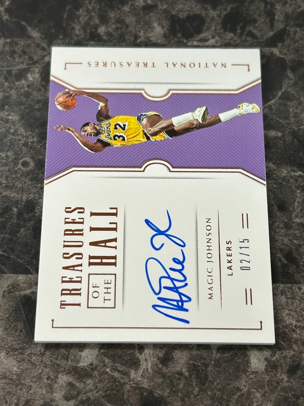 2018-19 National Treasures 02/15 Magic Johnson On Card Auto @SC3