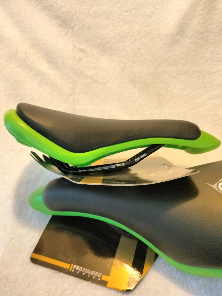 Sillín Origin 8 Urban Pro Verde y Negro Nuevo Foto 3 de 3