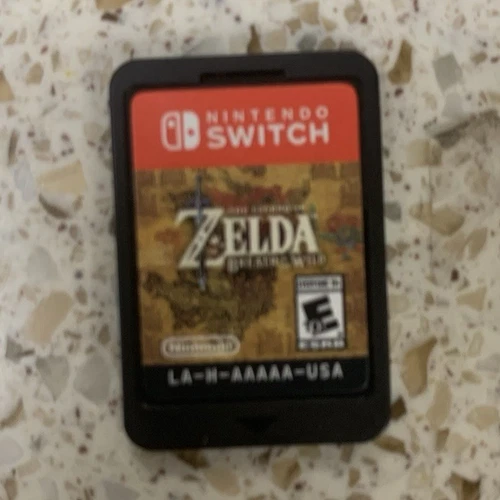 Nintendo The Legend of Zelda: Breath of the Wild Nintendo Switch Game Cartridge
