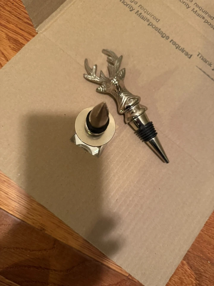 2 PIEZAS Tapón de Botella de Vino Metal y Vidrio Corcho Letra "G" y Diseños de Cabeza de Ciervo Foto 4 de 4