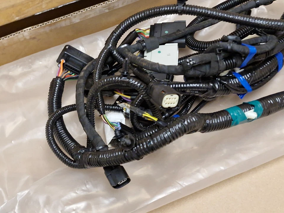 Ford Rear Lamp Wiring 2390994 JB3Z-14405-AP JB3T14405BCC Genuine New OEM - Image 2 of 4