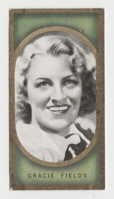 Gracie Fields 1938 Carreras Film Favourites Tobacco Card #10
