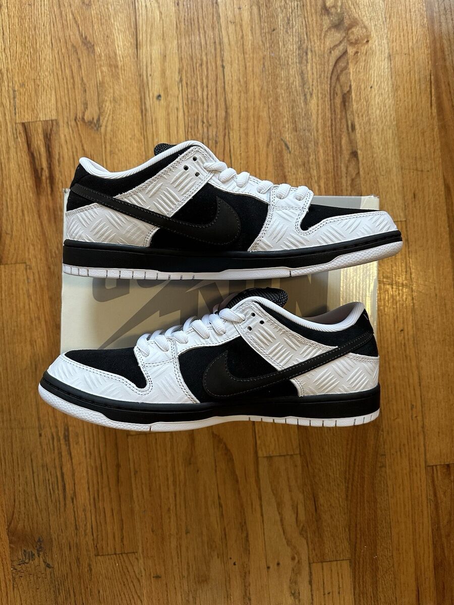 Nike SB Dunk Low TightBooth Men's Size 12 Orange Black White Nike SB Dunk Low TightBooth Men's Size 12 Orange Black White