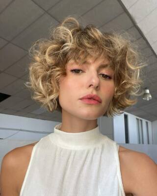 100% Human Hair Wigs Short Wavy Ash Brown Mix Honey Blonde Pixie Cut Curly Wigs