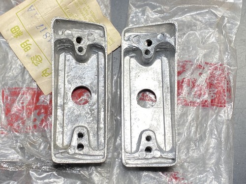 HONDA DREAM C70 C71 CS71 C72 CS72 C75 C76 CS76 C77 BASE REAR WINKER R / L NOS - 第 4/8 張圖片