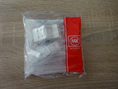 MK K5844 WHI Datenmodul Euro abgewinkelt RJ45 CAT5e UTP weiß