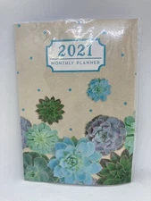 2021 Monthly Planner 32 Pages 6.7" x 9.3"