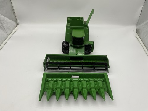 ERTL 9510 Vintage John Deere Combine With Cornhead Attachment Scale 1:64 - Picture 5 of 20