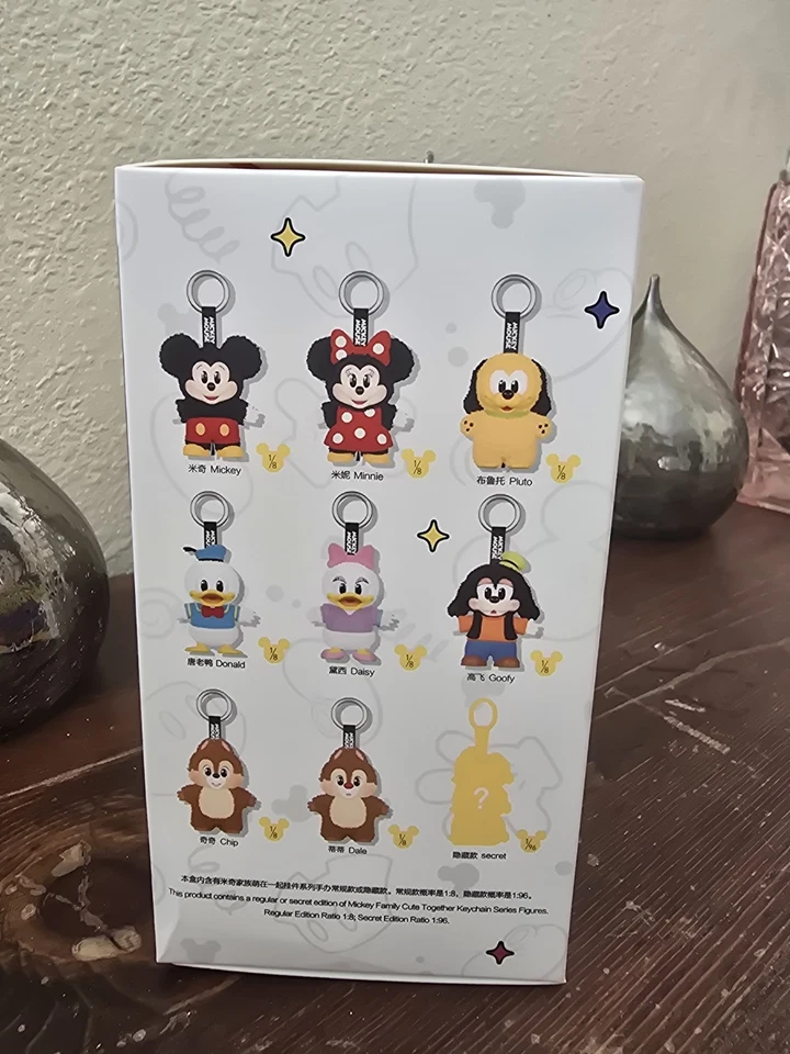 POPMART Mickey Family Lindo Llavero Juntos Serie Caja Ciega Figura Juguete NUEVO Foto 2 de 4