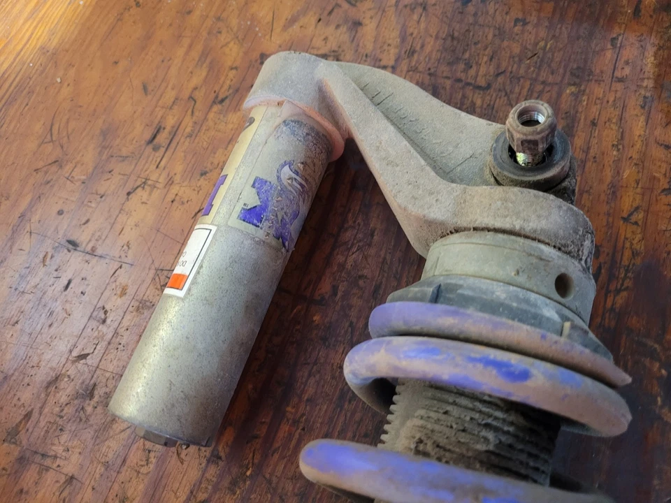 Amortiguador trasero Polaris Sport 400L 1997 OEM Foto 4 de 4