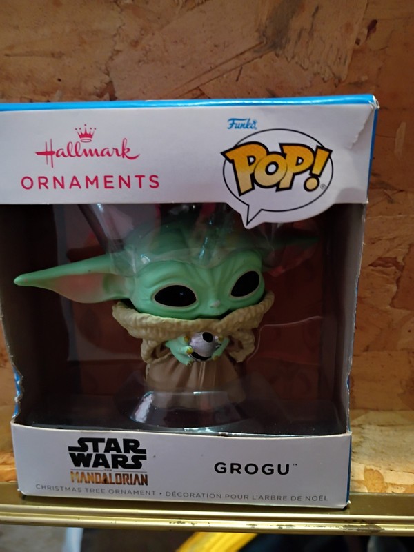 2022 Hallmark Funko POP Ornament GROGU Star Wars Mandalorian New in Box
