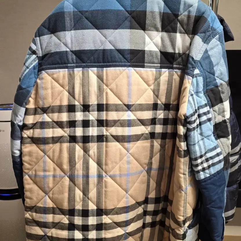 Burberry Quilted Patchwork Jacket - Excellent Con… - image 5