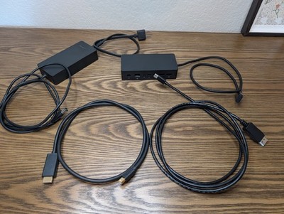 Microsoft 1661 PF3-00005 Docking Station Bundle With HDMI and DisplayPort Cables