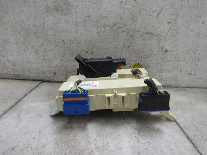 KIA RIO 2014 caja de fusibles de cabina Foto 3 de 4