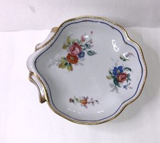 Grande Coupelle en Forme De  Coquille Marque La Reine Motif Fleuri Et Or