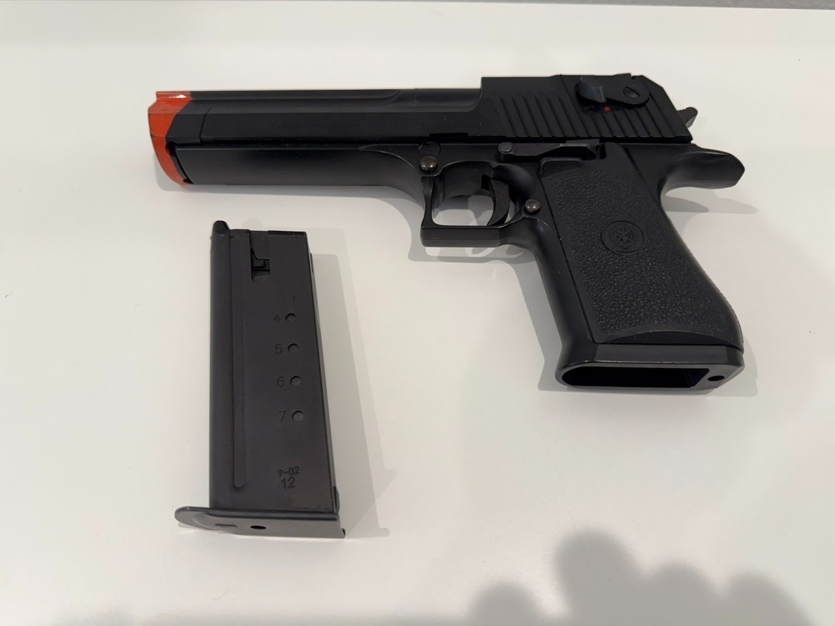 東京マルイ DESERT EAGLE .50AE (BLACK) Tokyo Marui Desert Eagle .50AE Hard Kick Airsoft GBB Pistol