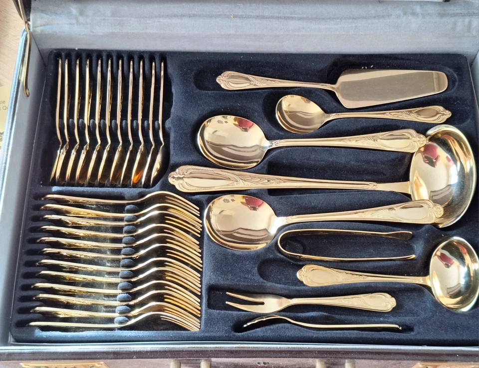 Solingen Vergoldetes 70teiliges Besteck 23/24 Karat SBS - Bild 3 von 4