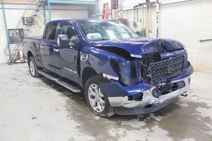 Gator Soft Folding Tonneau Cover For 2019 Titan XD Crew Cab 2326902 - Image 3 of 4