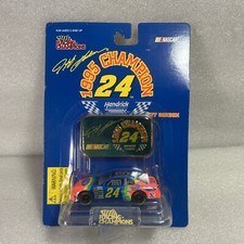 Racing Champions 24 Jeff Gordon 1995 Champion With Emblem NASCAR DuPont Chevy