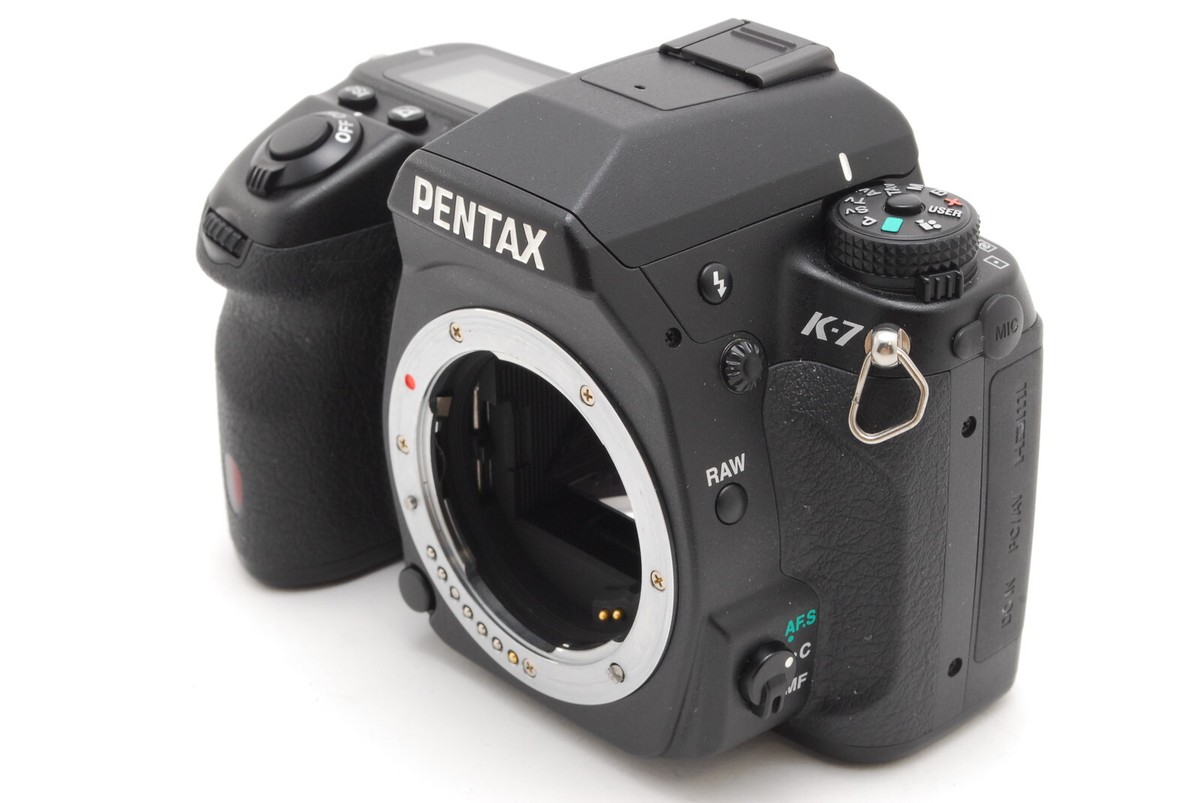 PENTAX Pentax K-7 14.6MP DSLR Camera 