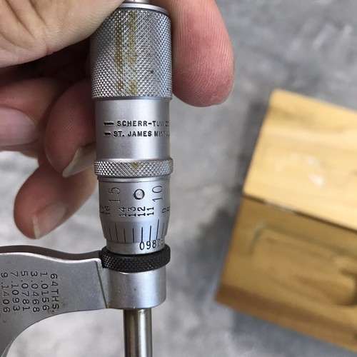 Scherr-Tumico 1-2 inch Micrometer With Case - Picture 4 of 6