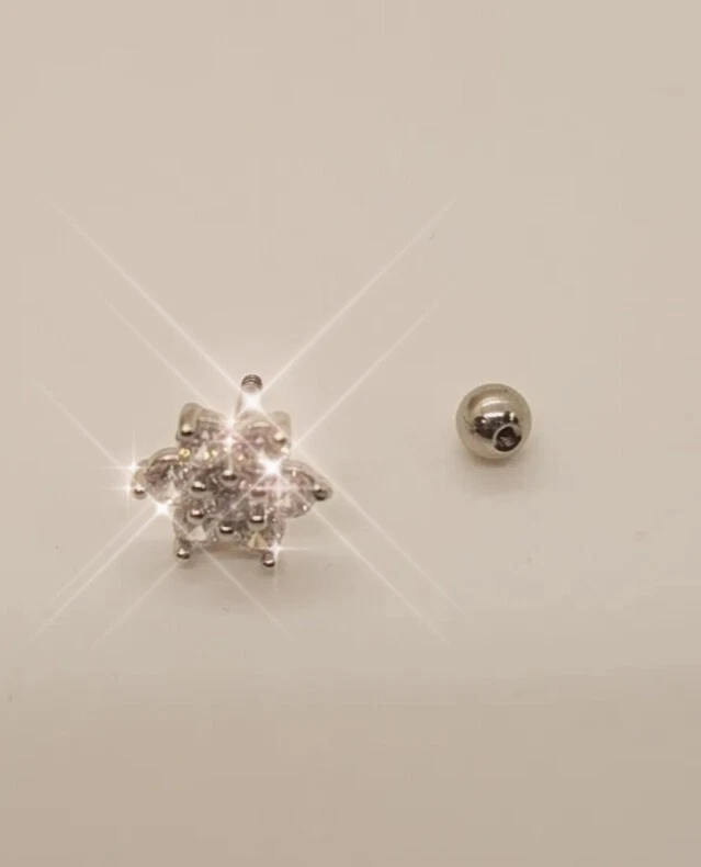 Lg. Flor circonita cúbica hélice tragus plata metal oreja lóbulo piercing joyería nuevo con caja Foto 2 de 4