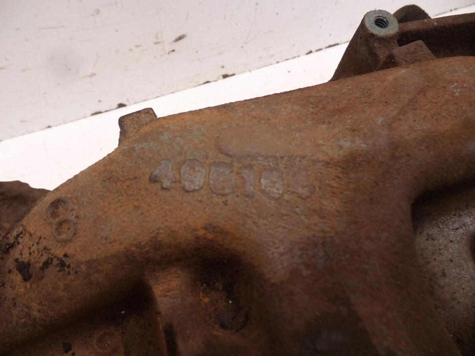 Firebird Pontiac 350 400 1974 colector de admisión de escape GM 495104 2BBL Rochester Foto 2 de 4