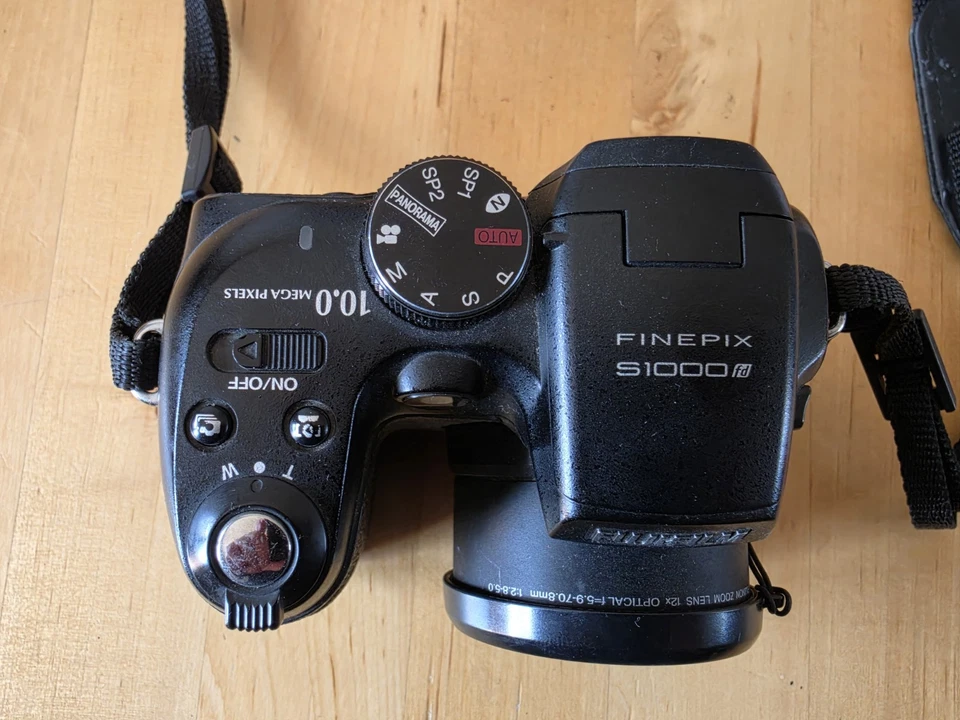 Fujifilm FinePix S1000fd 10MP Digital Camera, photo 4 of 5