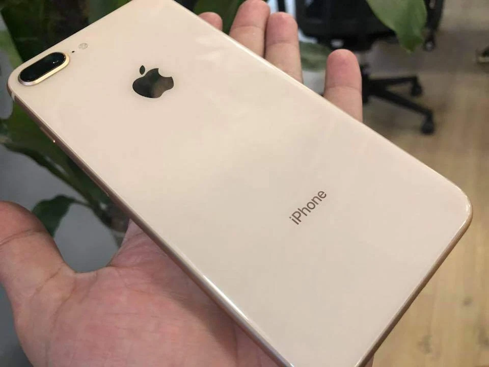 Apple iPhone 8 Plus · 64GB, foto 1 di 5