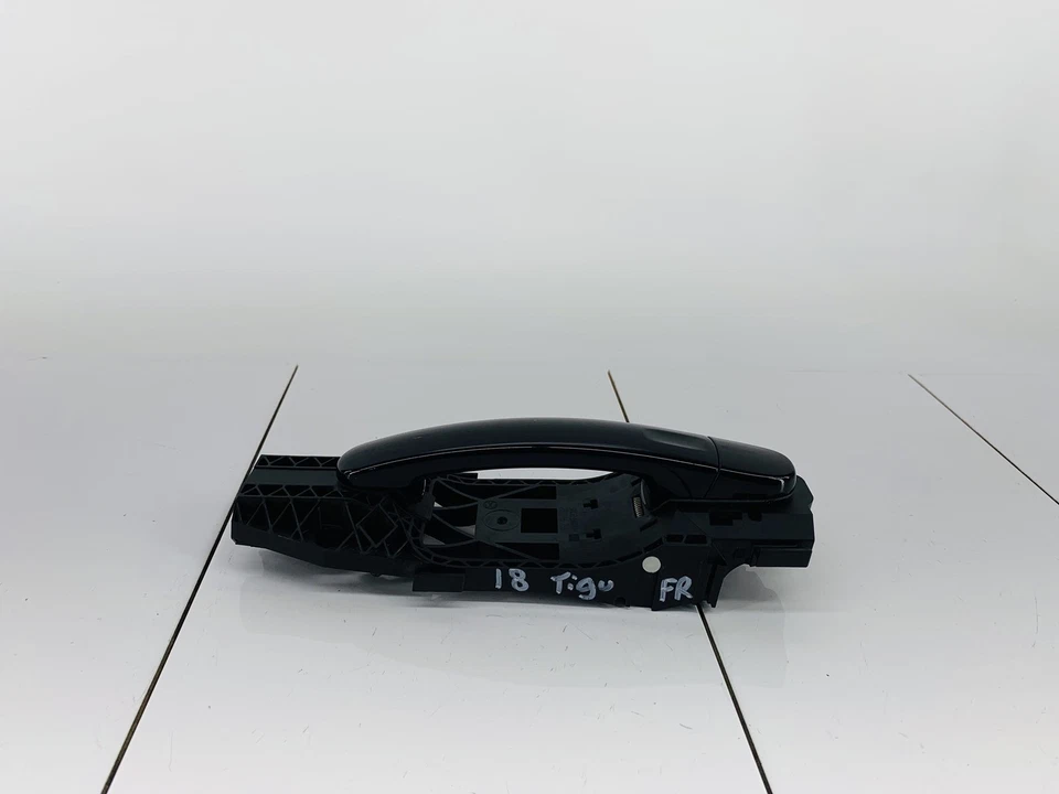 17-18 VOLKSWAGEN TIGUAN LIMITED MANIJA PUERTA EXTERIOR DELANTERA DERECHA NEGRO PROFUNDO OEM Foto 2 de 4