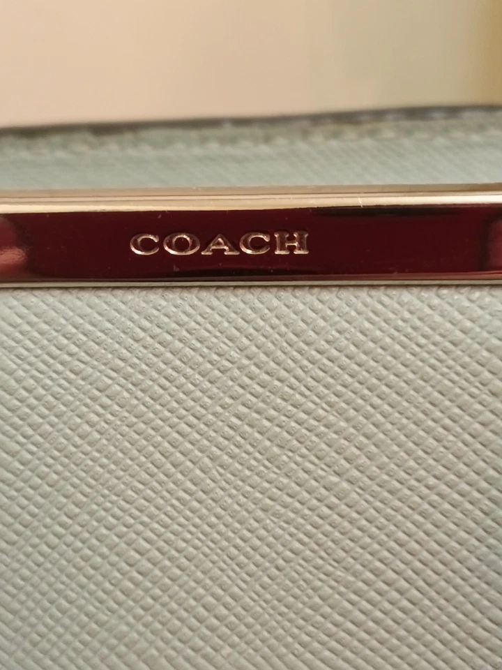 Cartera Bandolera Coach Cuero, Pequeña, Azul Huevo de Petirrojo, 9x9x3 Pulgadas Foto 3 de 4