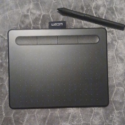 Wacom Graphics Drawing Tablet Pad for Digital Art with Wacom Pen/Stylus