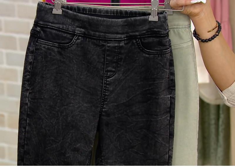 Denim & Co L Regular Black Comfy Knit Acid Wash Crop Jeans