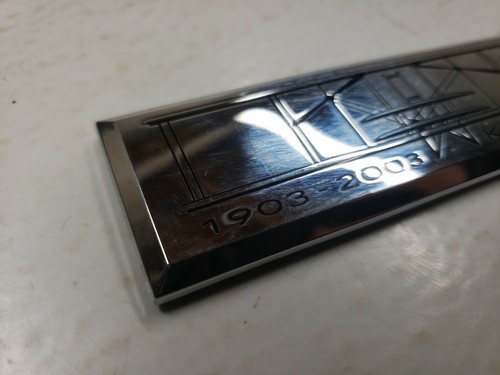 2003 Lincoln Aviator Kitty Hawk Edition tailgate emblem - Bild 2 von 5