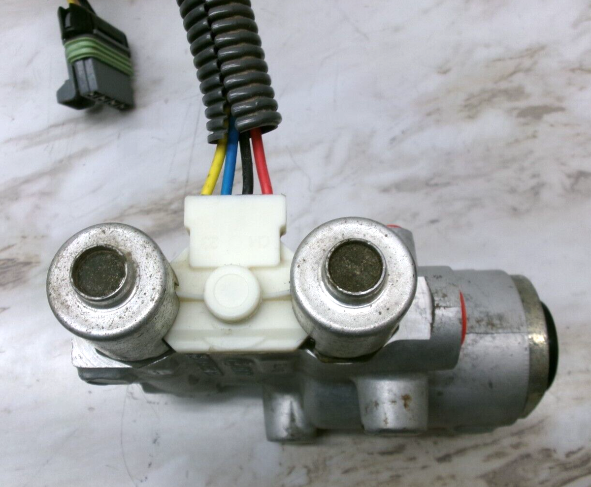 F81A-2B373-AJ 1999 2000 Ford F250 F350 7.3L Diesel ABS Brake Valve