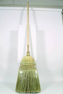 Hamburg/Nexstep Corn/Rattan Horse Barn Broom Null Natural