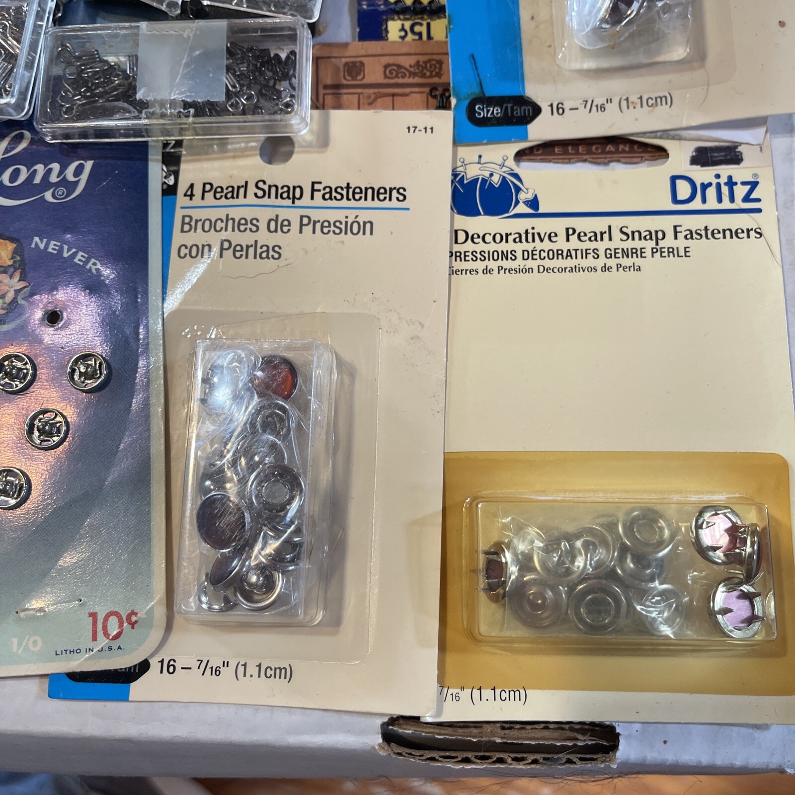 VTG BIG LOT OF SEW ON HOOK AND EYE & SNAPS Closures SNAP FASTENERS HUGE