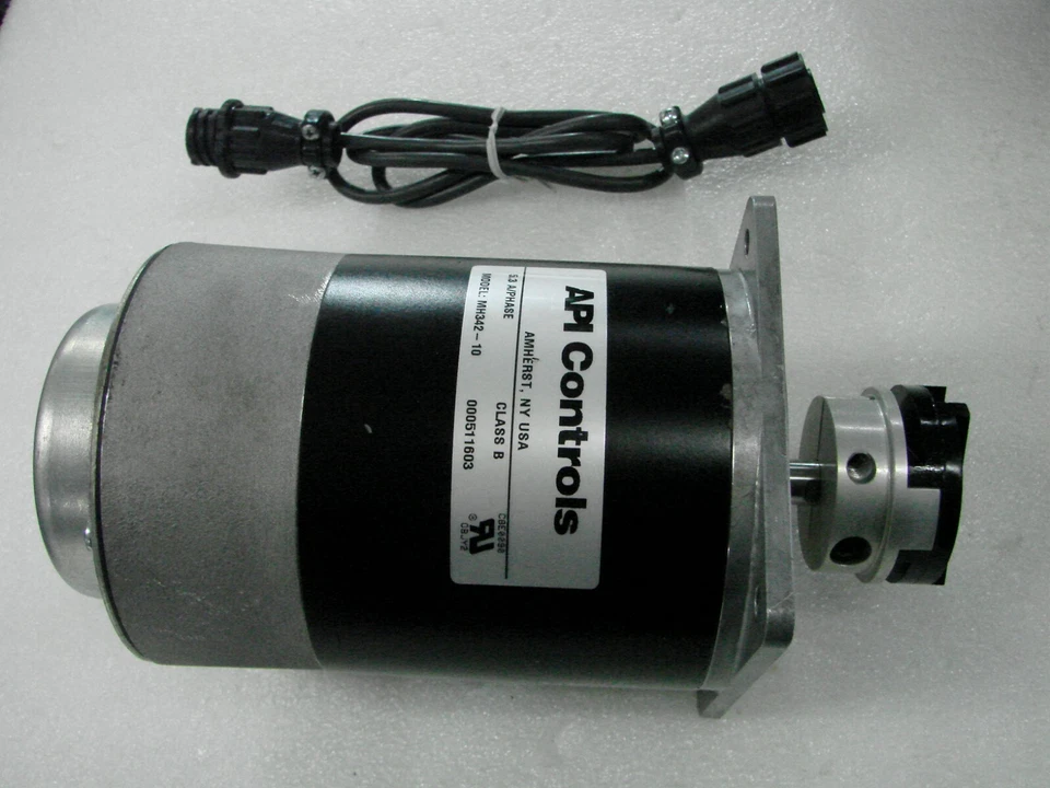 API Controls MH342-10 Motor, 650oz-in, 3/8" Shaft, NEMA 34  w. Cable & Coupling - Image 3 of 4