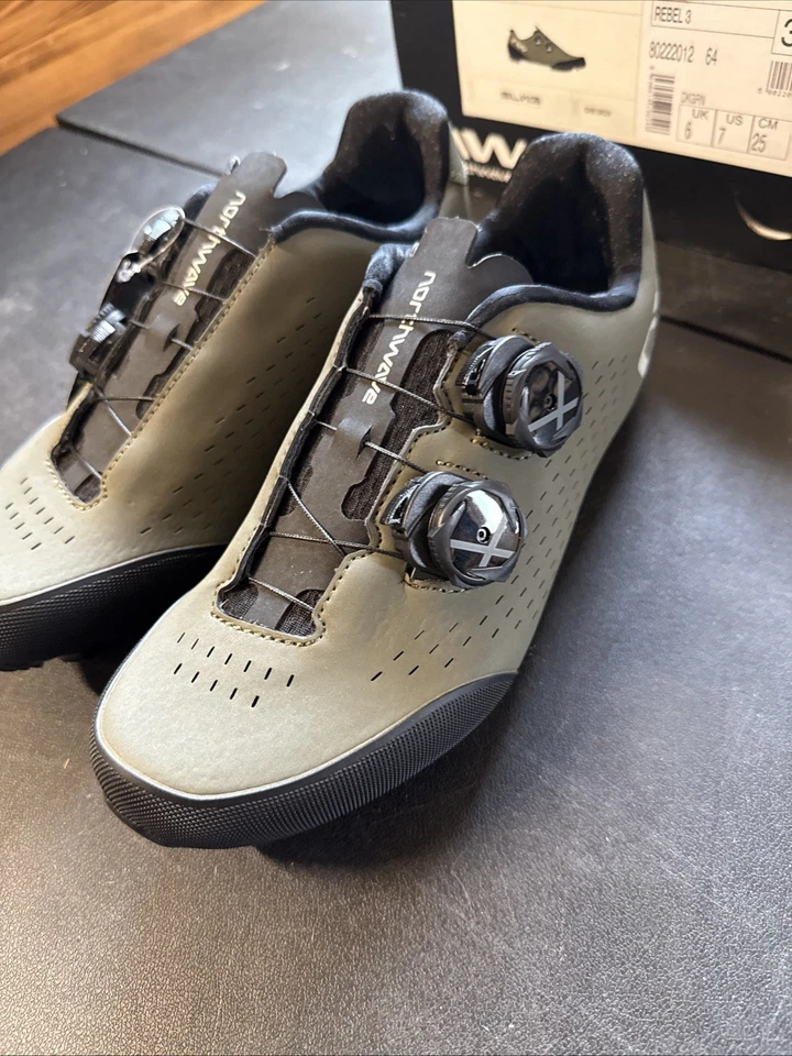 Northwave Rebel 3 Hombres MTB Zapatos de Ciclismo EE. UU. 7 Euro 39 (9419-104) Foto 2 de 4