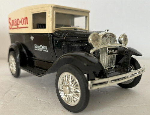 LIBERTY CLASSICS 1929 FORD MODEL A DELIVERY VAN SNAP ON TOOL COIN BANK W KEY NIB - Picture 8 of 15