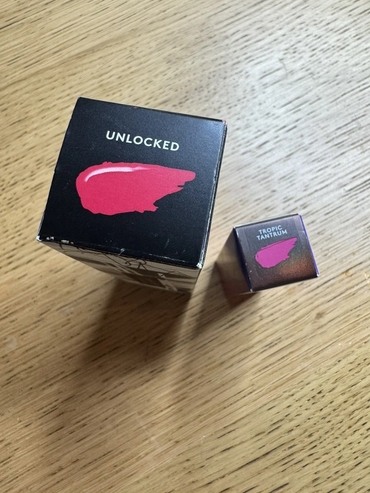 Fenty Stunna Lip Paint  UNLOCKED + Poutsicle Juicy satin Lipstick SET - Image 2 of 4