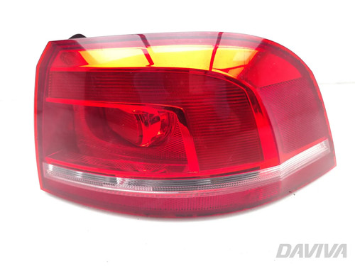 VW Passat Hinteres äußeres Rücklicht Rechts 2012 Estate 4/5dr 3AF945096E (10-14)